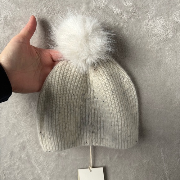 Garnet Hill Cashmere Beanie Hat w/ Faux Fur Pom Pom | Cream Flecked | One Size - Picture 3 of 5